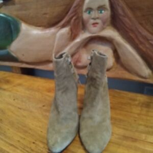 Vaneli Women's Tan Suede Ankle Boots Inside Is Peeling